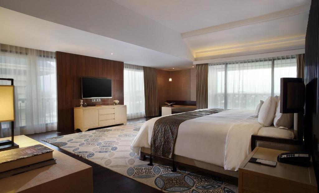 Hotel Tentrem Джокякарта Екстериор снимка