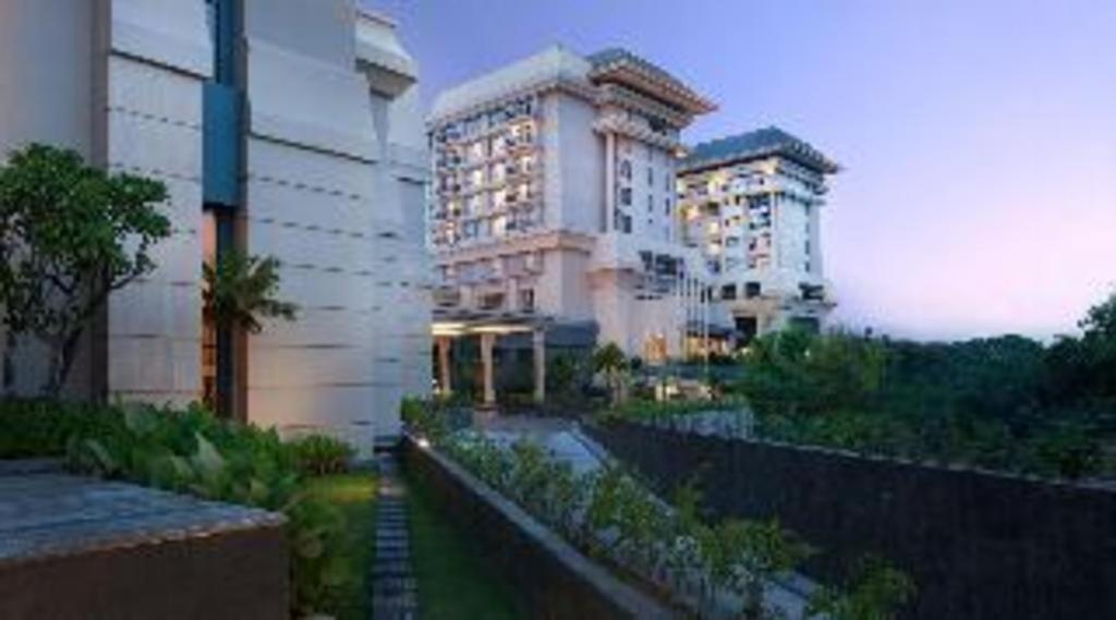 Hotel Tentrem Джокякарта Екстериор снимка