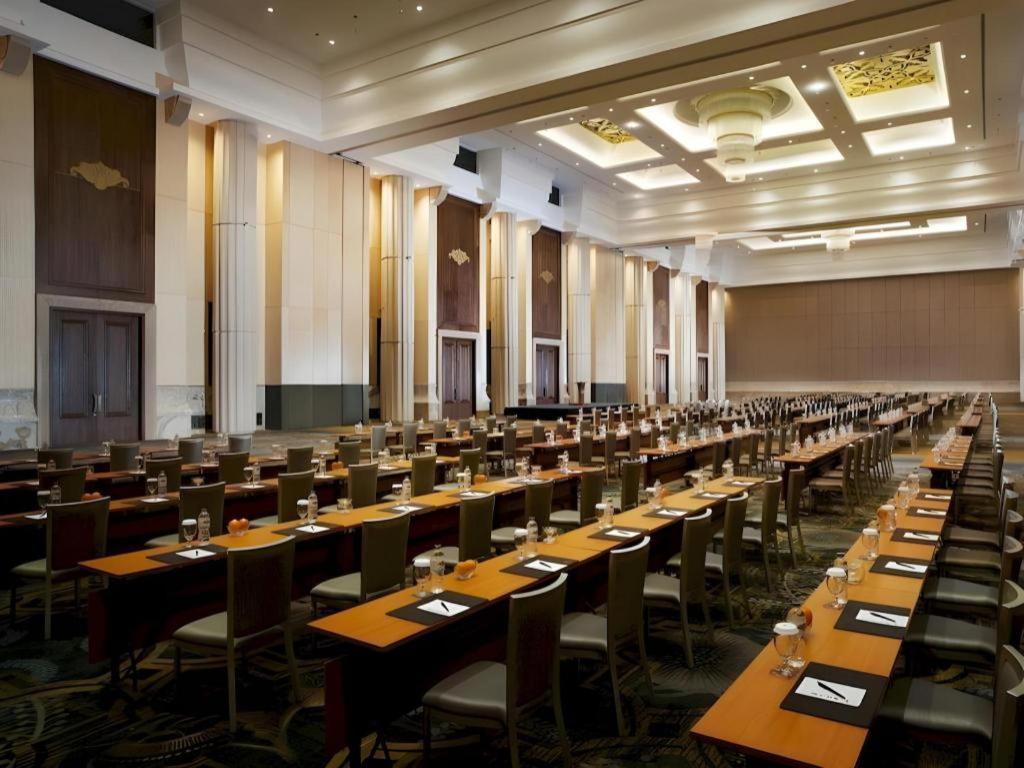 Hotel Tentrem Джокякарта Екстериор снимка