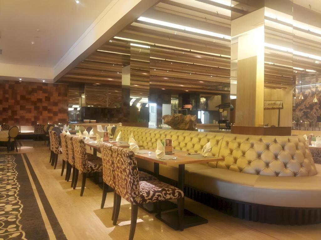 Hotel Tentrem Джокякарта Екстериор снимка