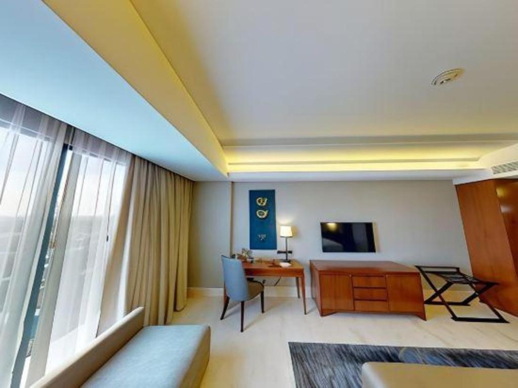 Hotel Tentrem Джокякарта Екстериор снимка