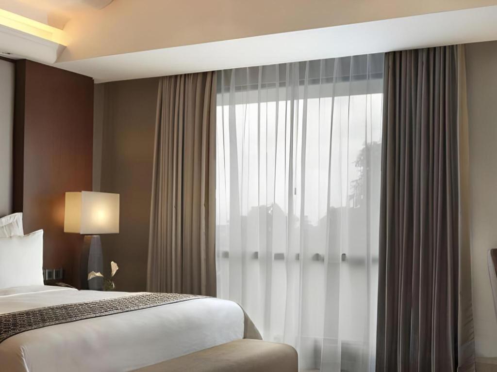 Hotel Tentrem Джокякарта Екстериор снимка