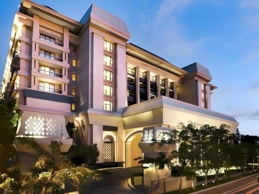 Hotel Tentrem Джокякарта Екстериор снимка